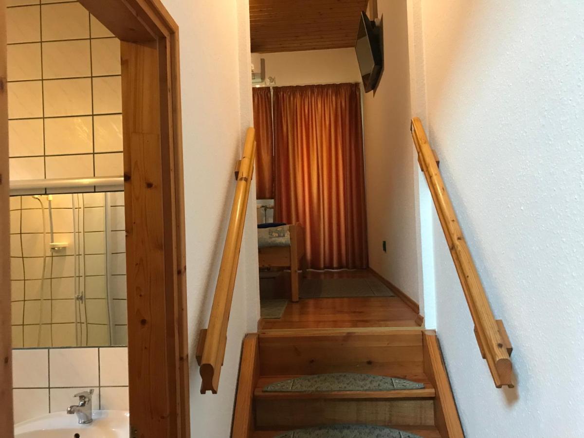 Apartman Nemeth เฮวิซ ภายนอก รูปภาพ
