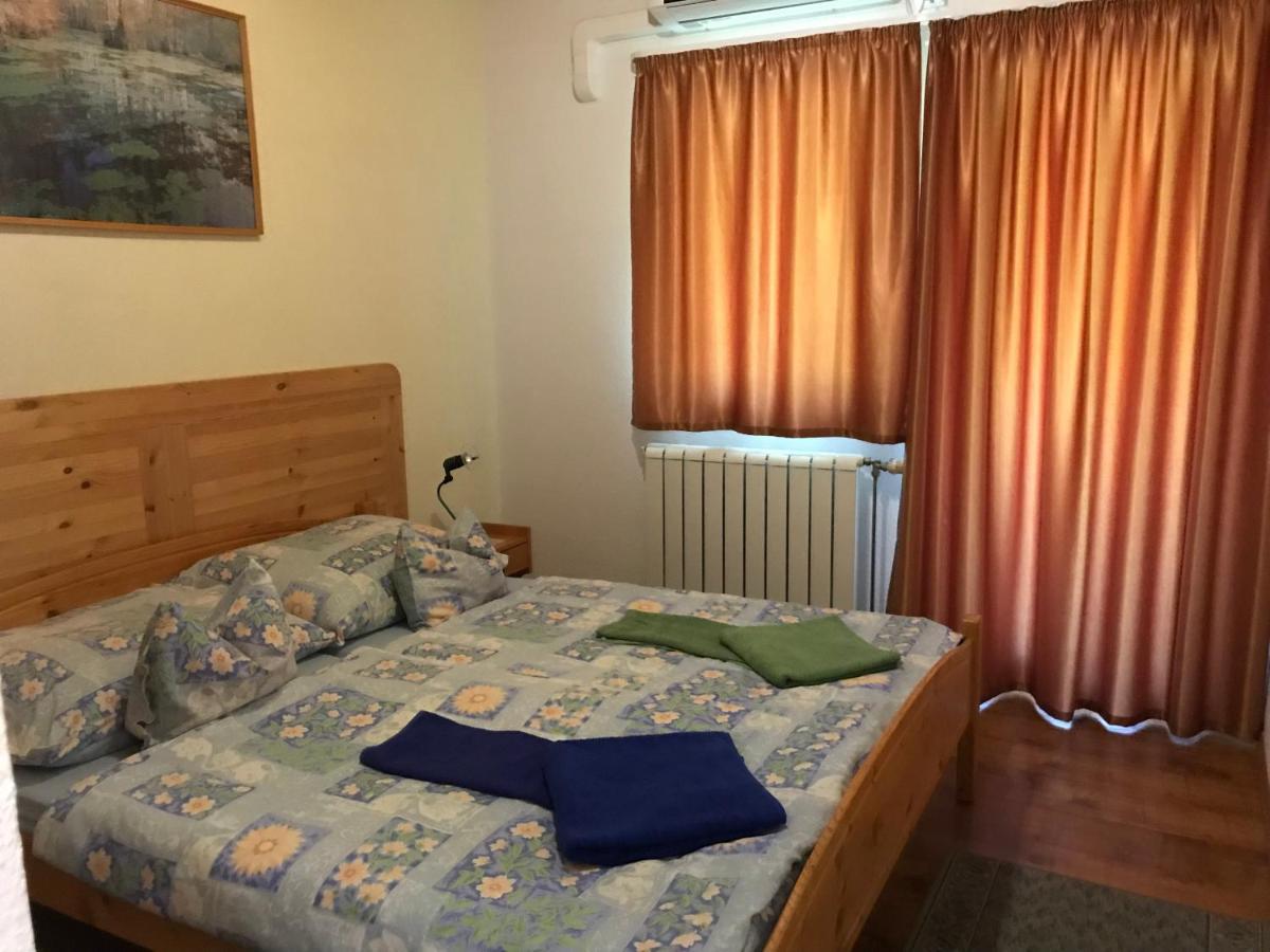Apartman Nemeth เฮวิซ ภายนอก รูปภาพ