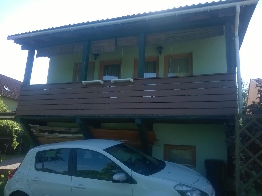Apartman Nemeth เฮวิซ ภายนอก รูปภาพ