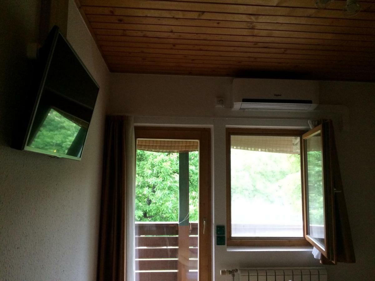 Apartman Nemeth เฮวิซ ภายนอก รูปภาพ