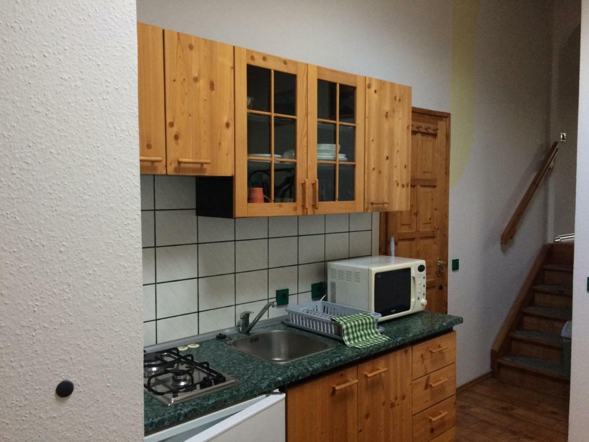 Apartman Nemeth เฮวิซ ภายนอก รูปภาพ